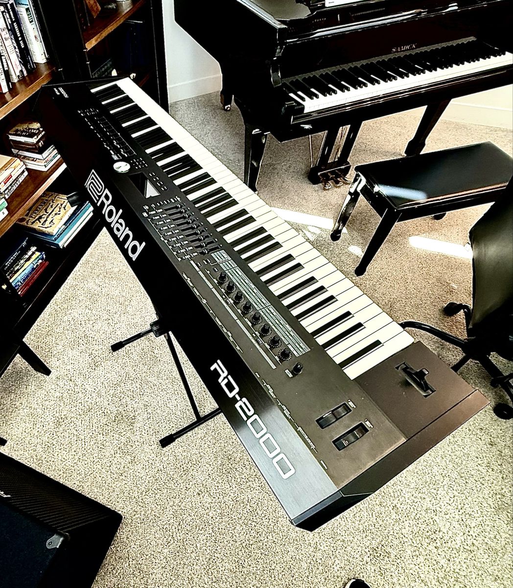Roland RD-2000 Stage Piano Digital Keyboard - 88-Key, PHA-50 Hybrid Keyboard Action