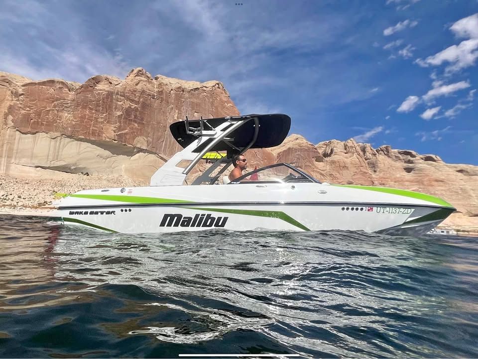 Malibu Wakesetter 21 VLX – Only 130 Hours!