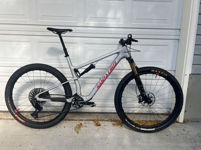 2025 XL Santa Cruz Blur CC - X0 AXS RSV
