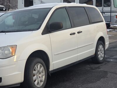 2008 CHRYSLER TOWN AND COUNTRY LX