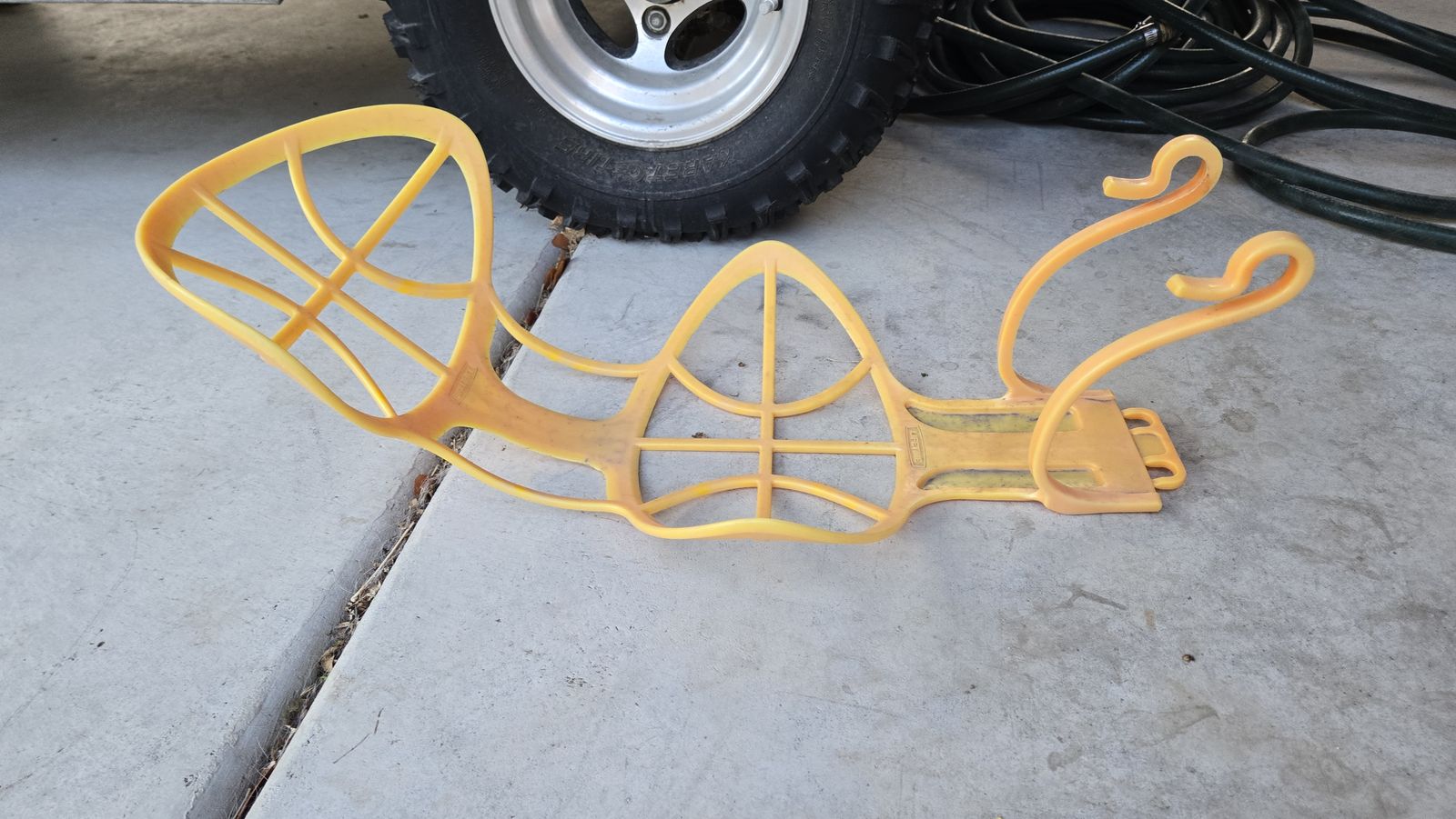 Lifetime Yellow Plastic Basketball Hoop Backboard Support Brace Mount Frame