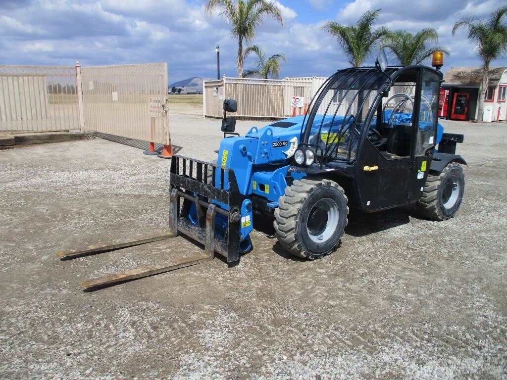 Used Telehandler Forklift 2018 Genie GTH-2506 4x4x4 5,500 LB 19' Reach Telescopic **