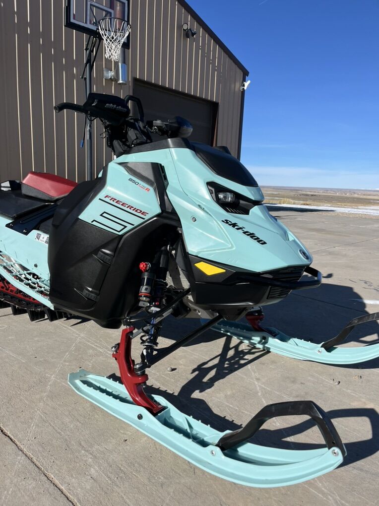 2024 Skidoo Freeride