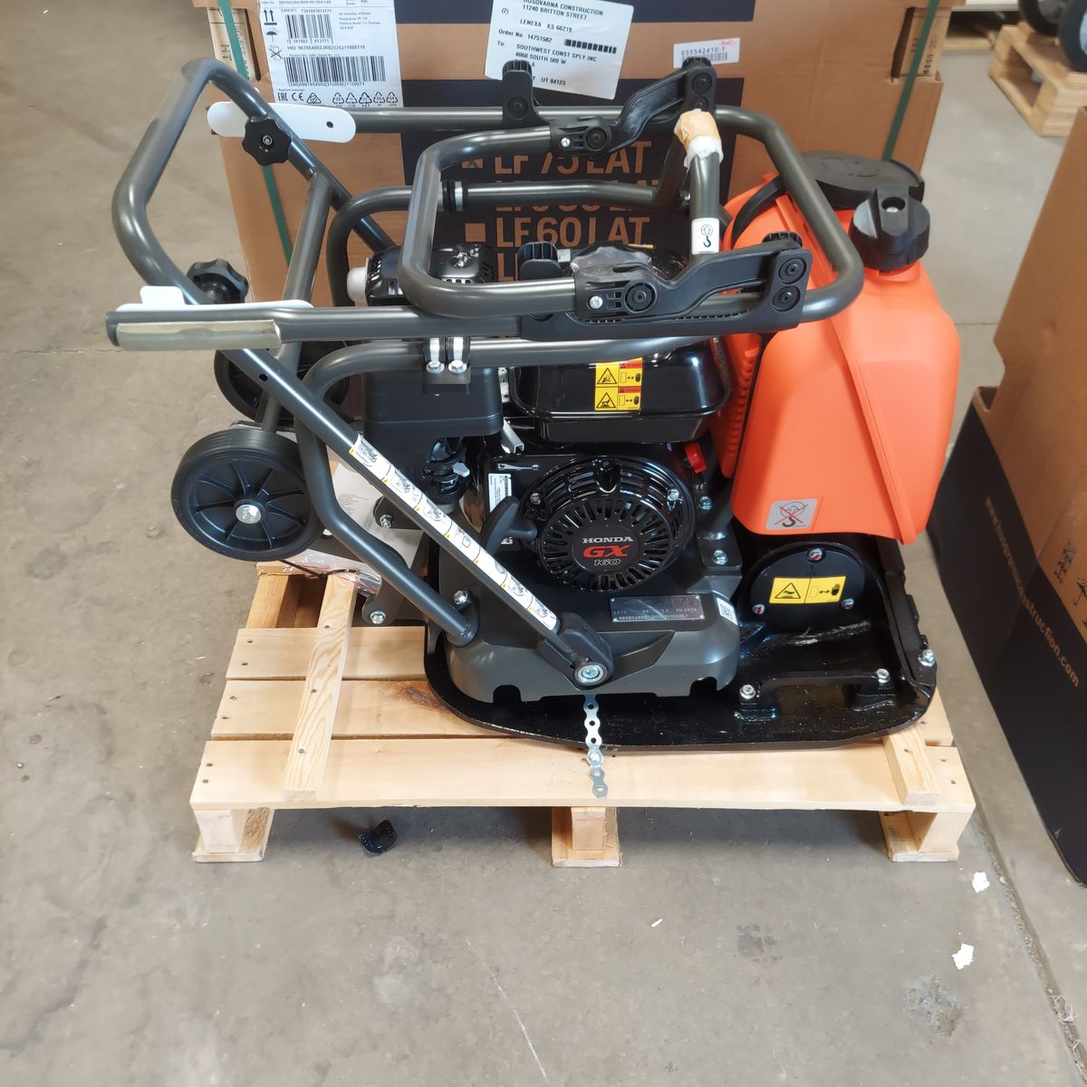 HUSQVARNA LF 75/500 LAT PLATE COMPACTOR (19.69in  Plate Width)