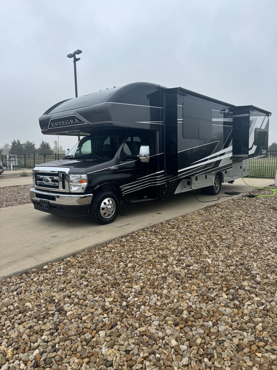 2024 Entegra Esteem MHC 27U + 2023 GMC Canyon AT4 Turnkey Flat-Tow Package