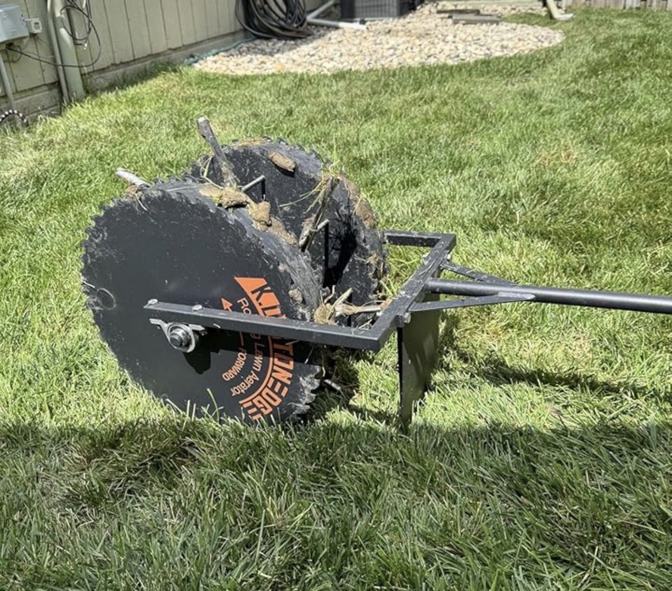 Rolling Manual Areator