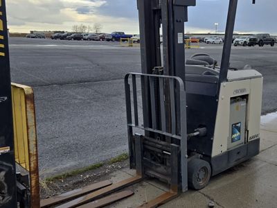 Standup Forklift Electric Warehouse Crown 3,000 LB