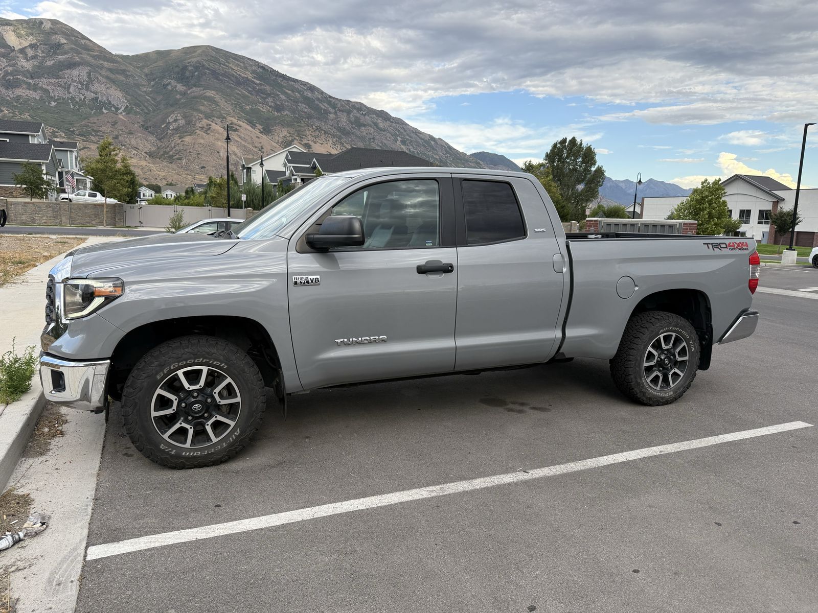 2019 Toyota Tundra SR5 V8