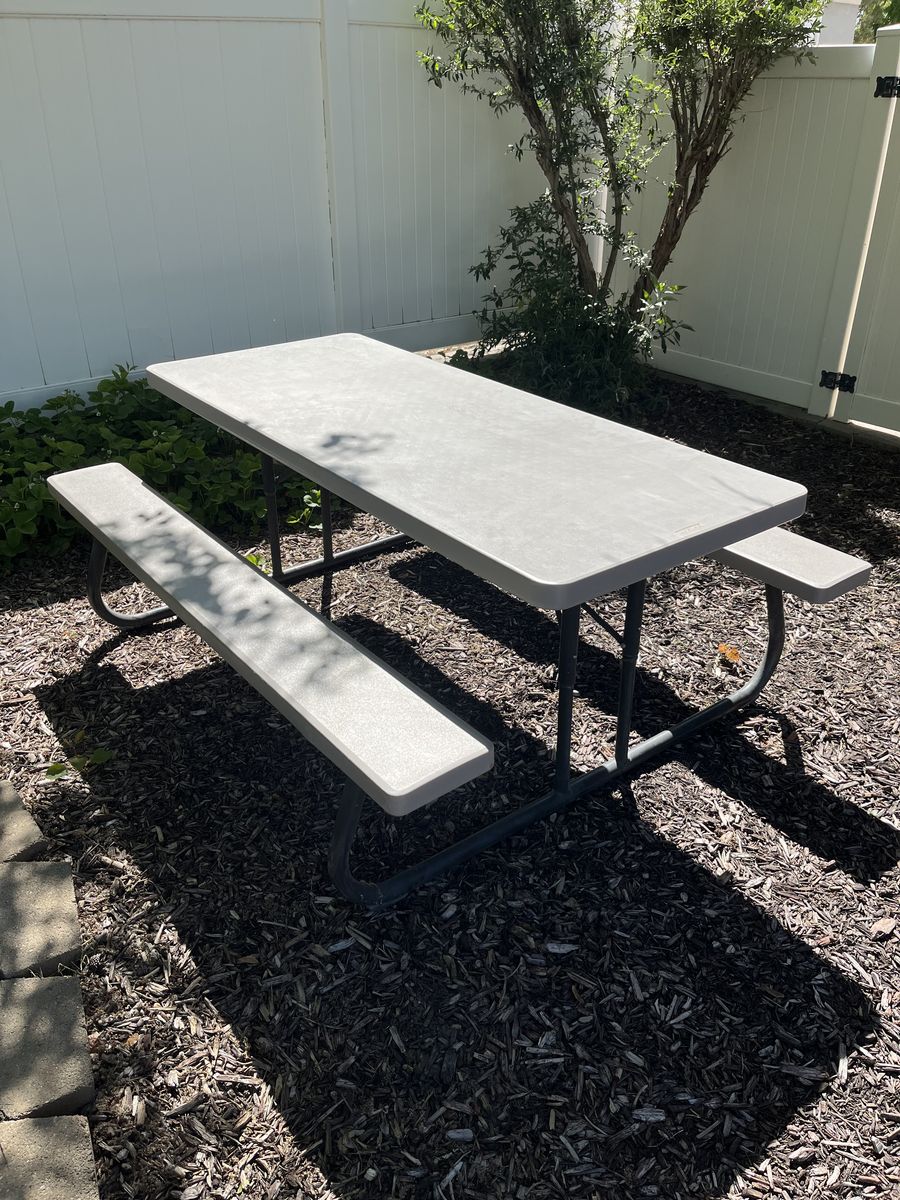 Lifetime Picnic Table