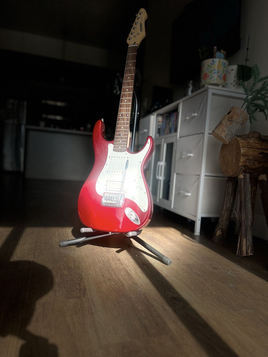 Red Peavey Predator 94