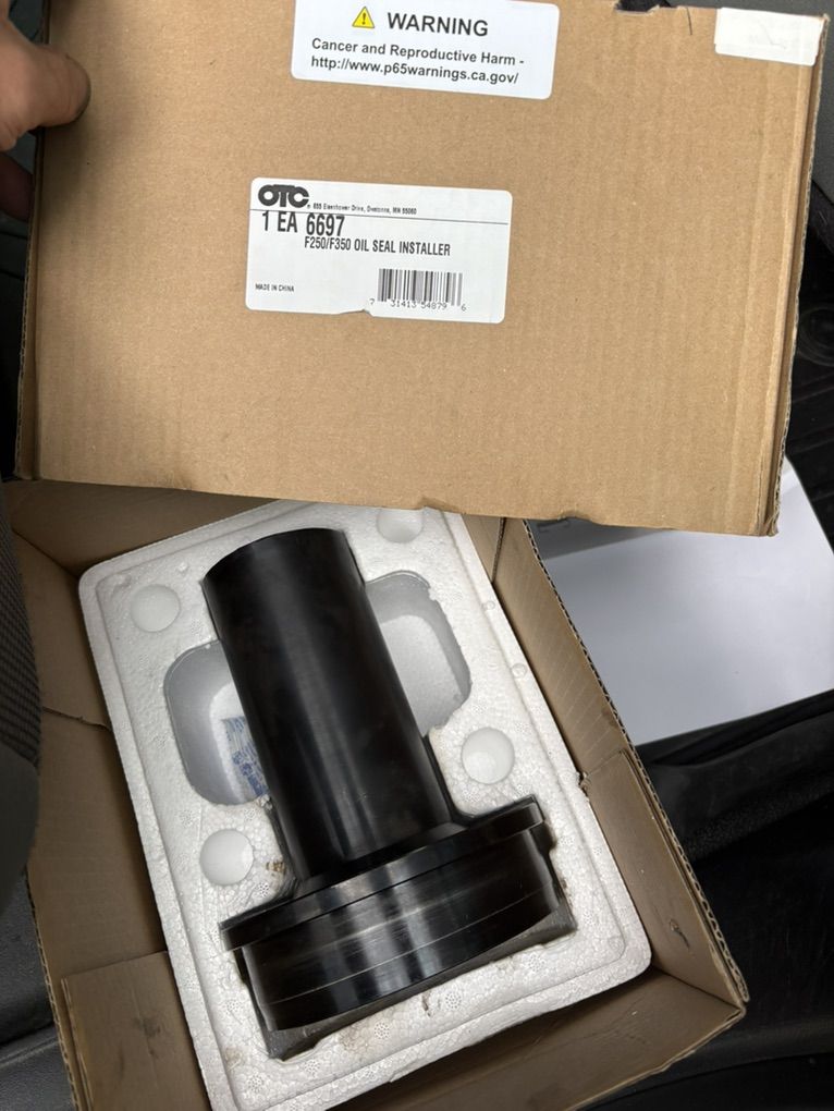 Ford Front Axle Vacuum Seal Tool