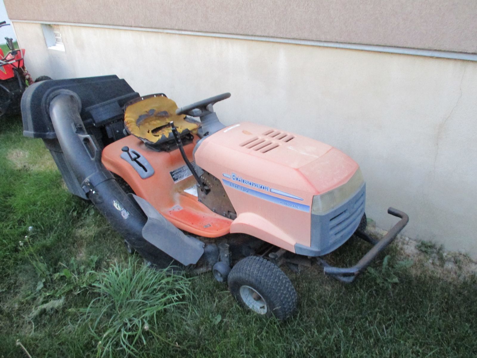 90's Husqvarna LTH 130