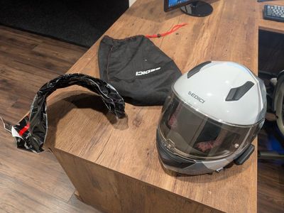 Sedici Strada II Full-Face Helmet with Cardo Bluetooth Unit and Extra Photochromic Shield, Size Small