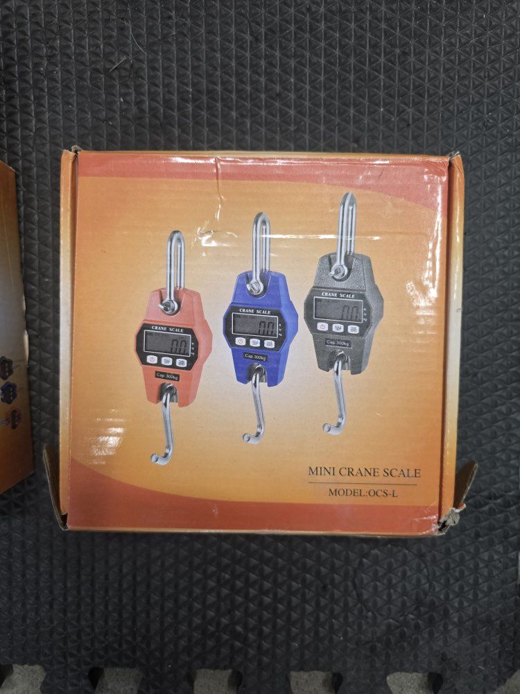 600 lb Digital Hanging Crane Scales – New/Open Box