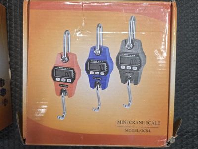 600 lb Digital Hanging Crane Scales – New/Open Box