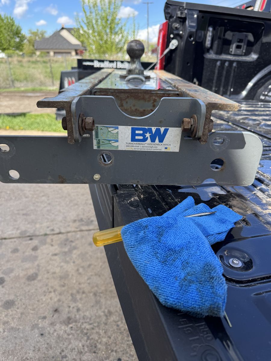 B&W Turnover Ball Hitch