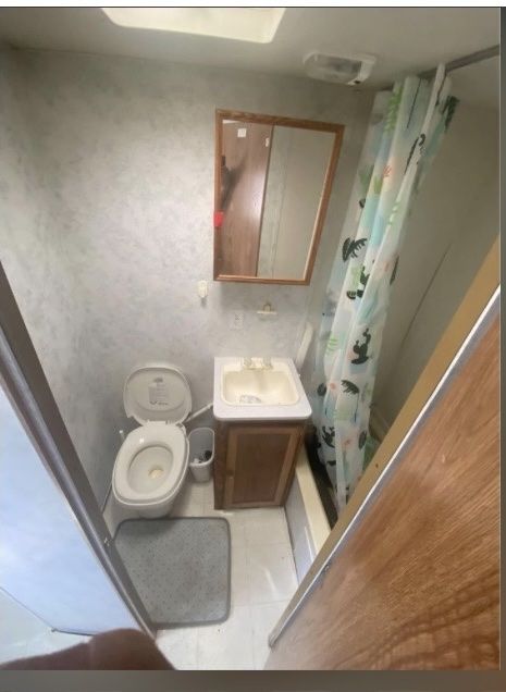 Main image 8