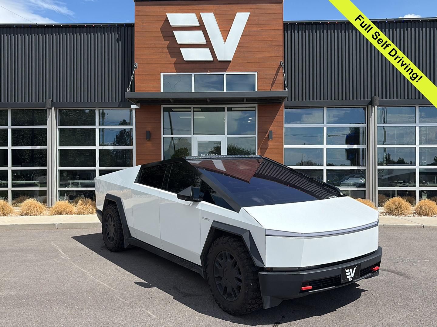 2024 Tesla Cybertruck Cyberbeast
