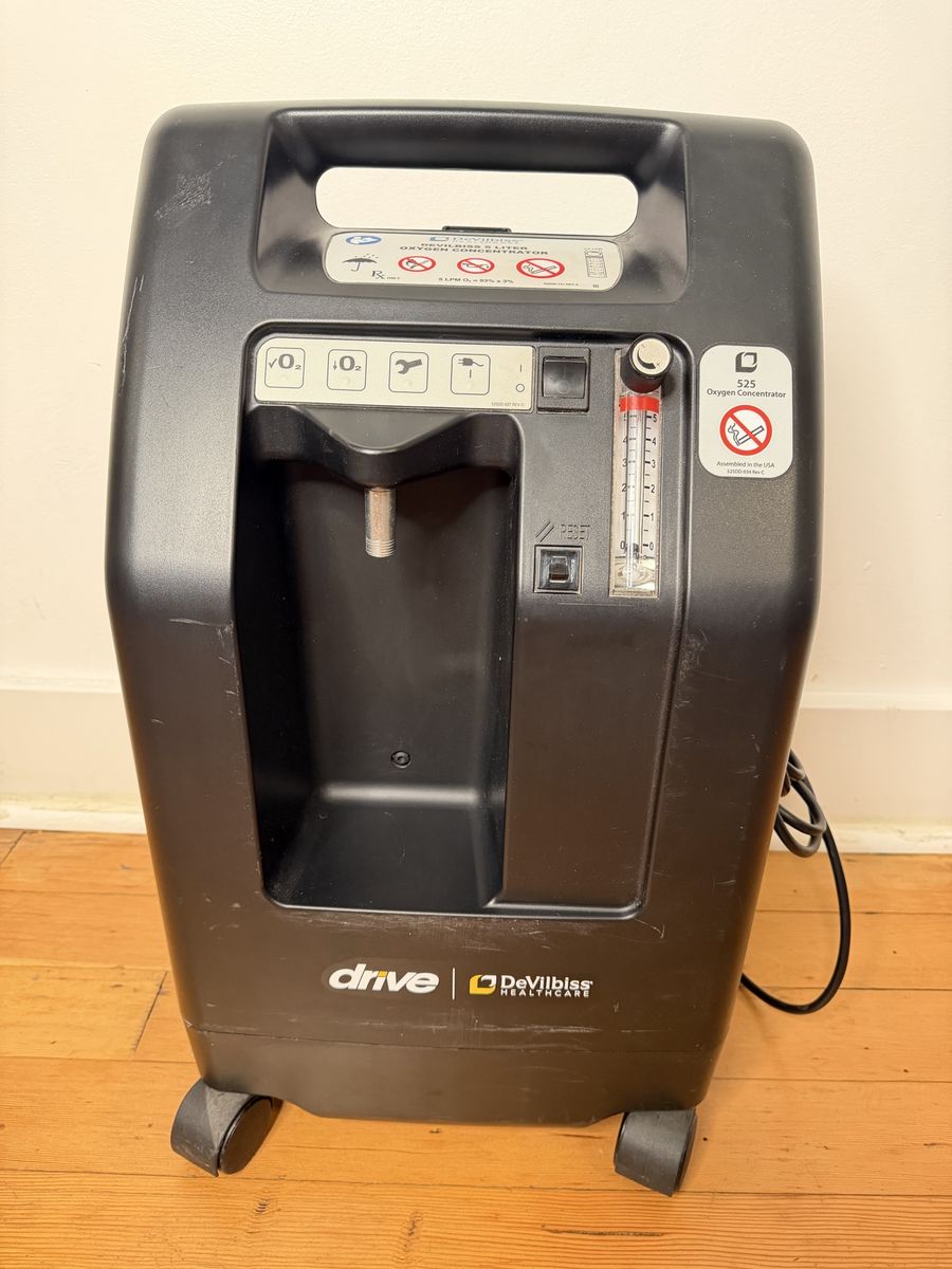 Drive DeVilbiss Healthcare 525 Oxygen Concentrator - Medical Equipment