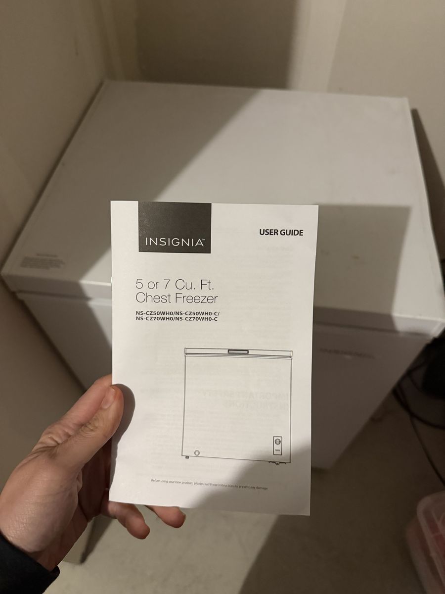 Insignia 5cu Freezer CheSt