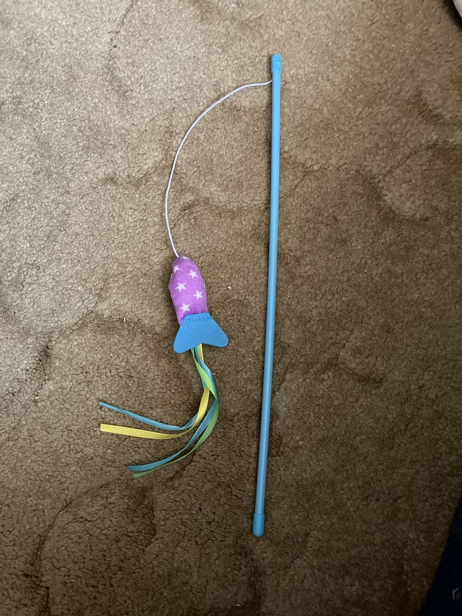 New Cat Wand Toy with Star Patterned Rocket and Streamers - Interactive Pet Play