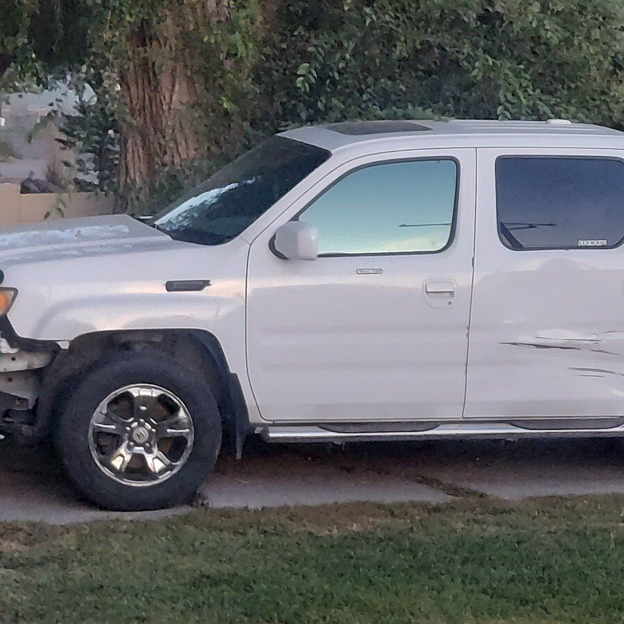 PARTING OUT 2007 Honda Ridgeline 4 door suv pickup