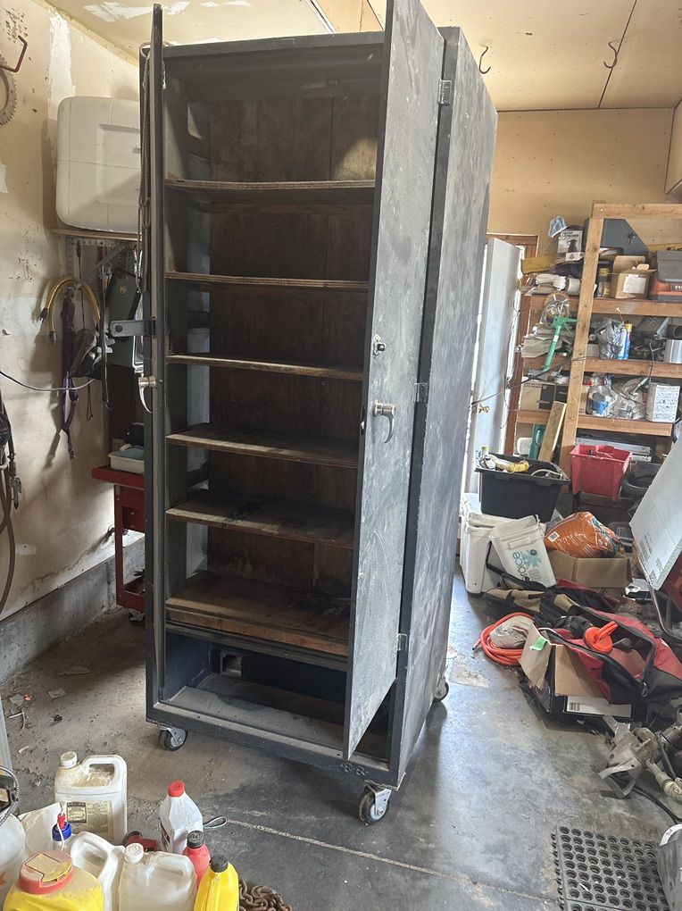 Starage cabinet