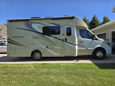 Basically Brand New 2019 Mercedes Compass 24TF Motorhome Sprinter
