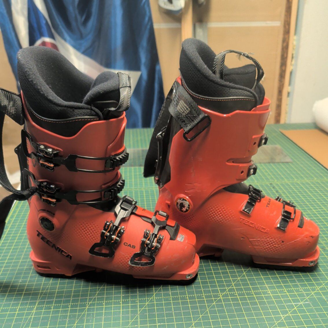 Tecnica cochise 24.5 ski boots
