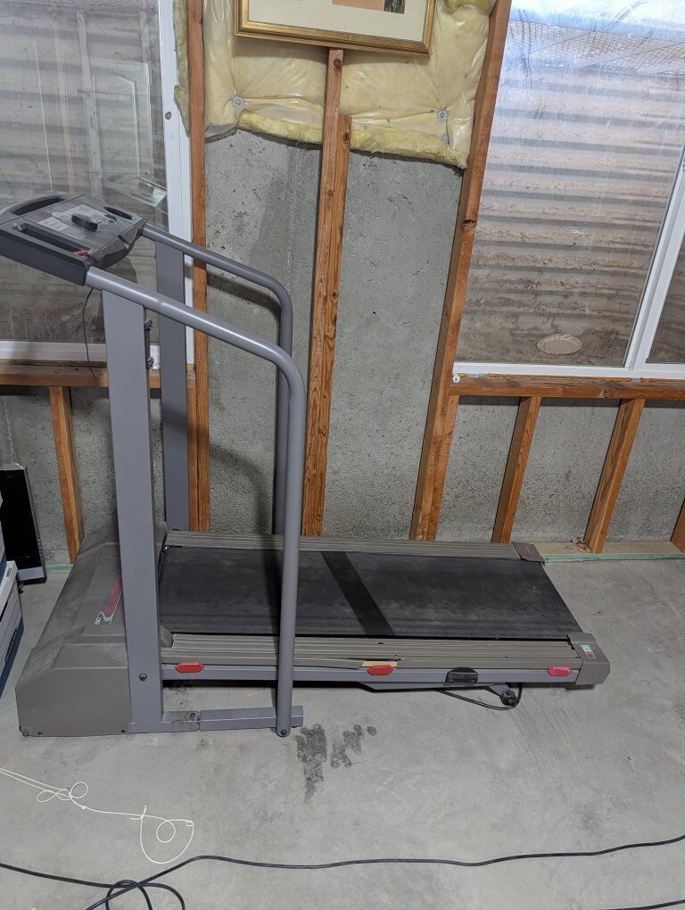 Weslow Cadence SL20 treadmill