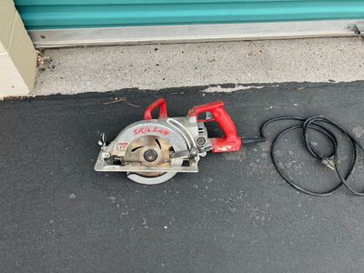 Skilsaw 7 1/4 Wormdrive Saw