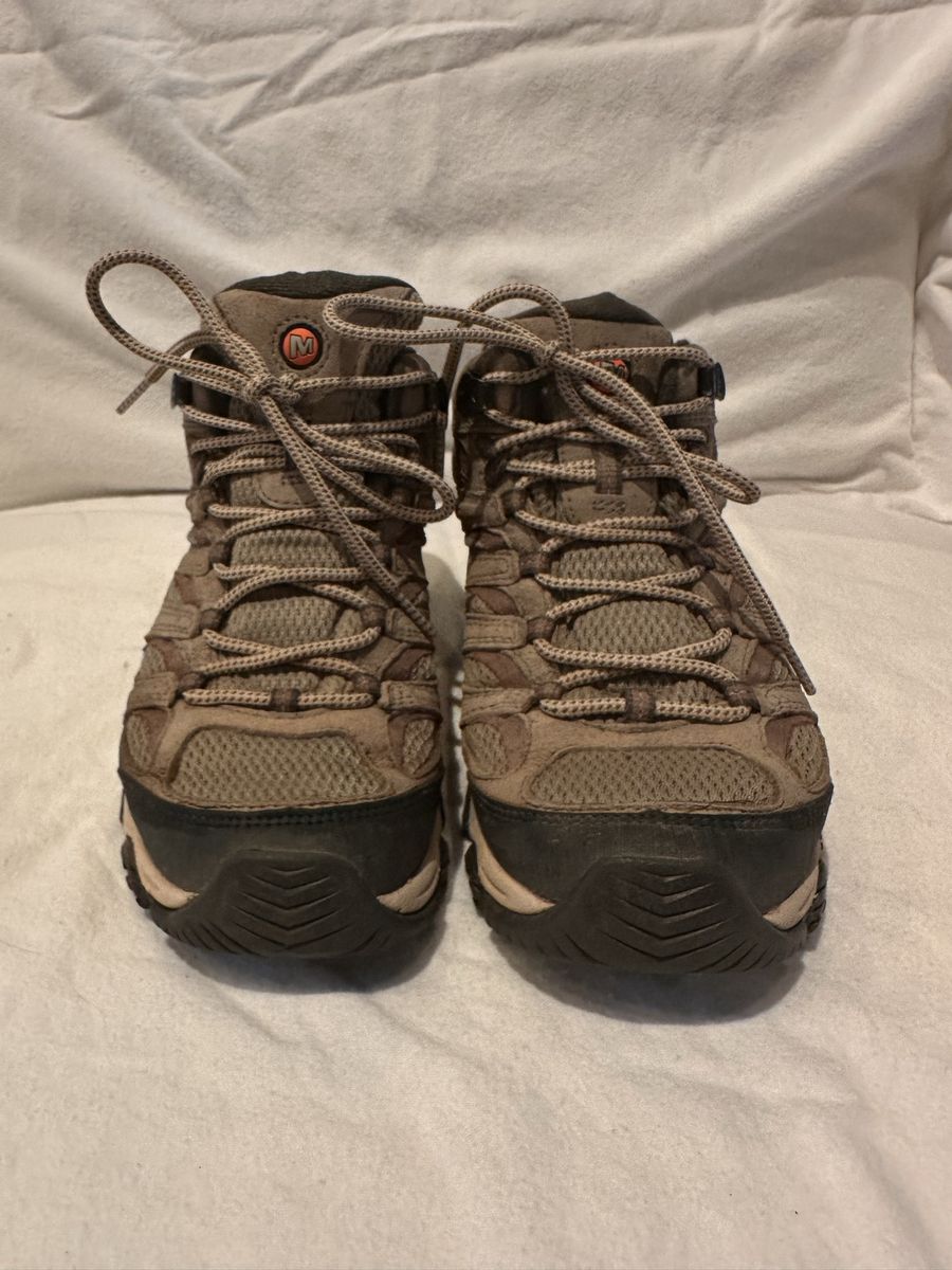 Merrell women’s size 6 beige mesh, and Leather waterproof mid hiking boots