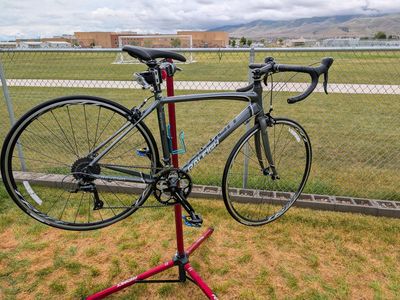 Raleigh Revenio 2.0 Road Bike Small – Excellent Condition