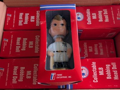 Vintage MLB NY New York Yankees Bobblehead Doll Hand Crafted - Box of 12