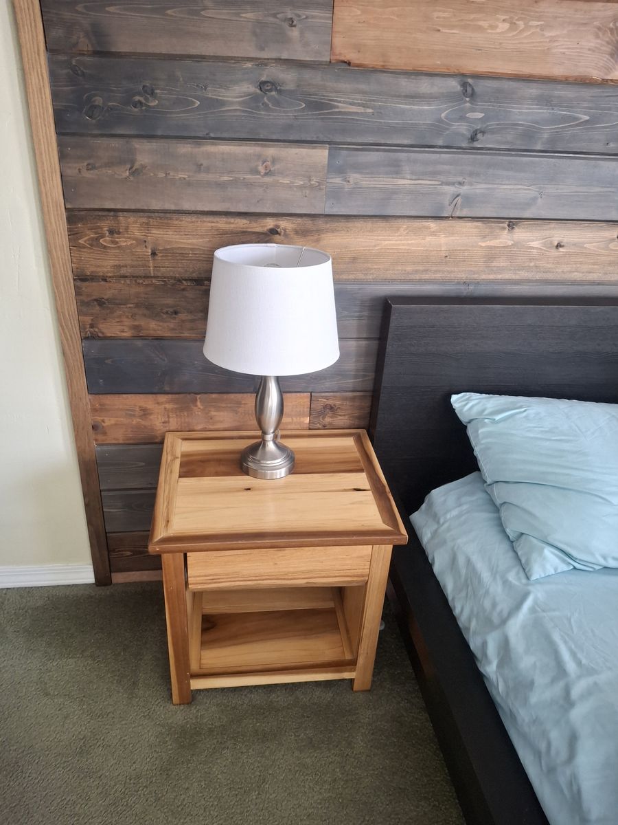 Low profile nightstands