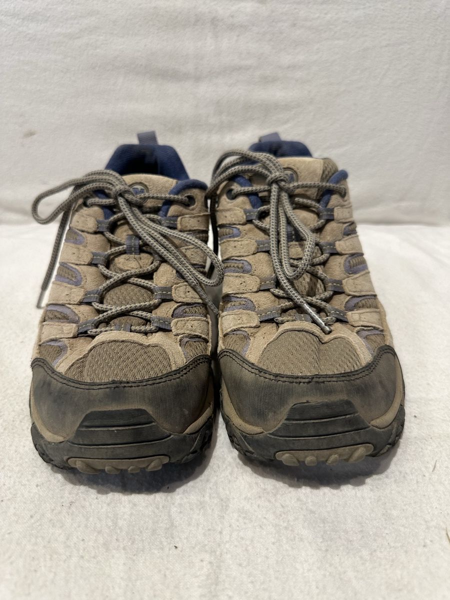 Merrell women’s size 8.5 gray and beige leather/mesh hiking shoes