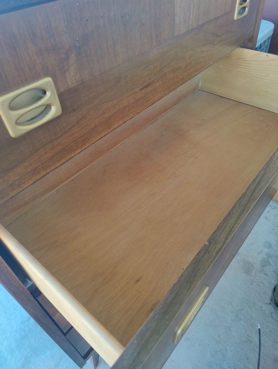 Main image 5