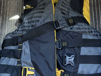 Stearns Life Vest PFD Black and Yellow Water Sports