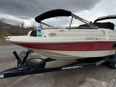 2003 Rinker 243 Siesta – Loaded Family Deck Boat w/ Trailer