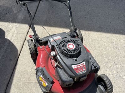 Troy-Bilt TB105 Push Lawn Mower (Missing Hardware for Handles)