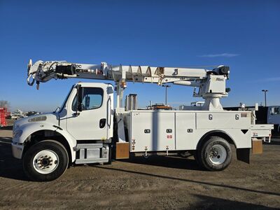 2019 Freightliner 47' 4wd Derrick Digger 52k Miles