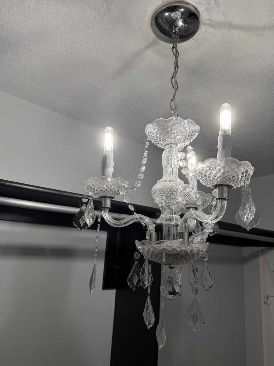 Chandelier 