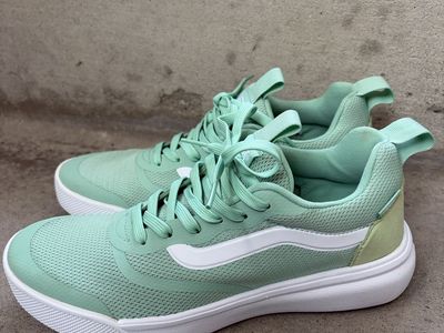 Vans UltraRange UltraWeld Women’s 8.5