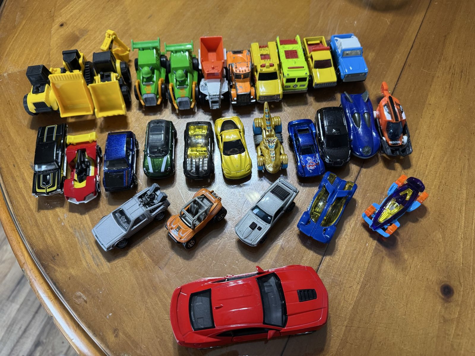 Large Lot of Assorted Toy Cars, Trucks, & Construction Vehicles - Hot Wheels, Matchbox & More