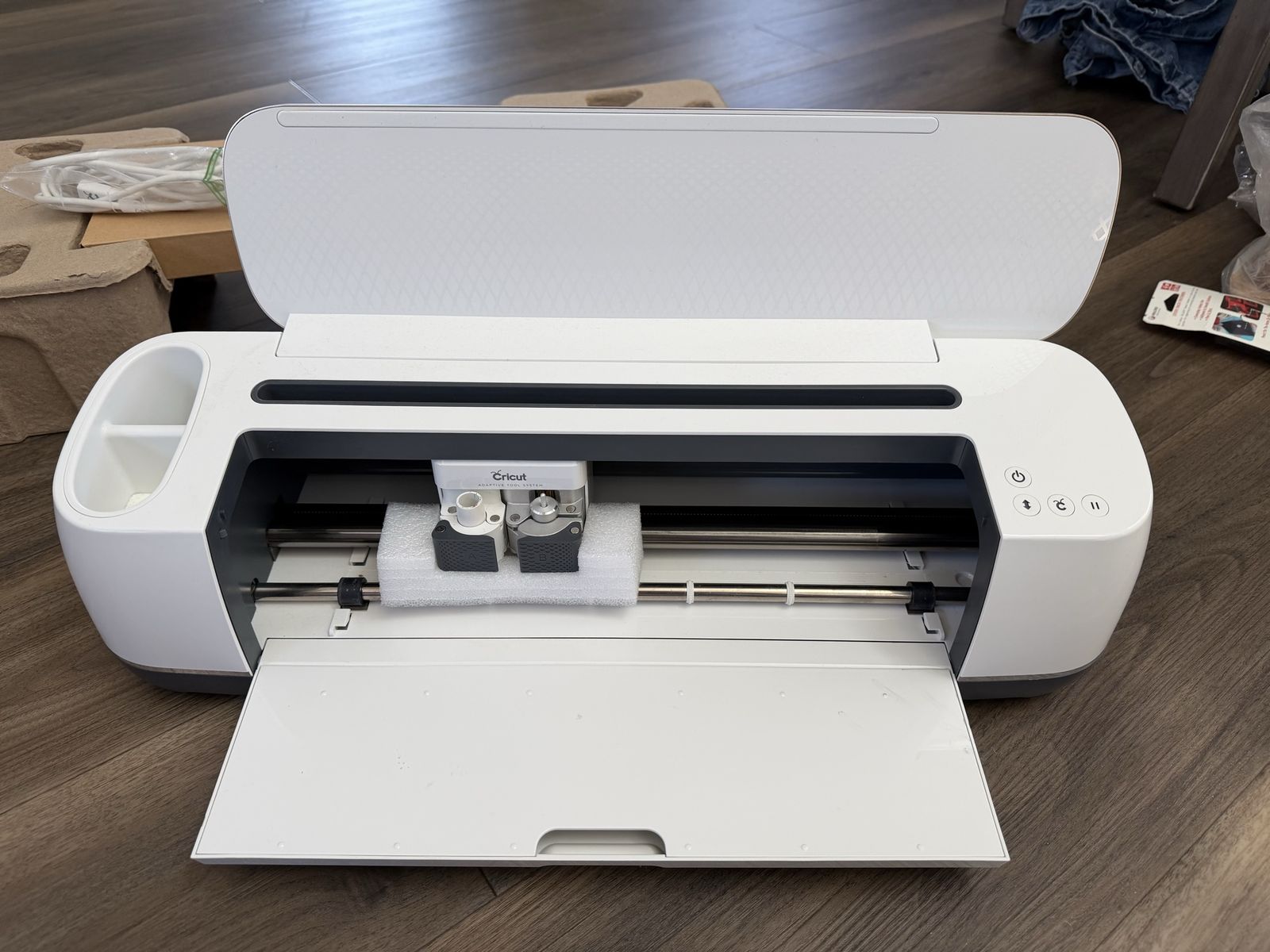 Cricut Maker 3 Smart Cutting Machine with Infusible Ink, Mats & Pens - White