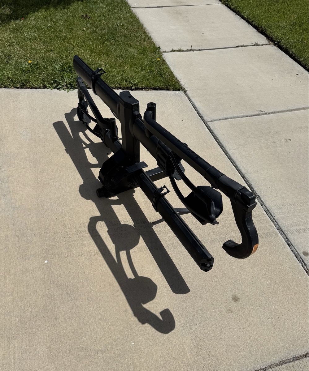 Kuat NV Base 2.0 Premium 2-Bike Hitch Rack – Like New