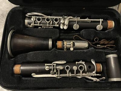 Selmer Bundy Beginner Clarinet Wooden