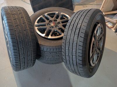 2025 Toyota Tacoma TRD 18" wheels and tires 265/65R18