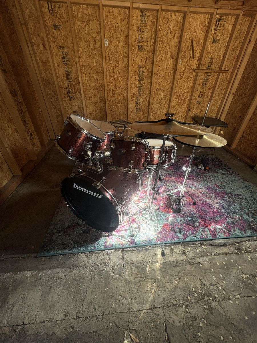 Ludwig 5 piece drum set