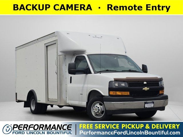 2022 Chevrolet Express 3500 